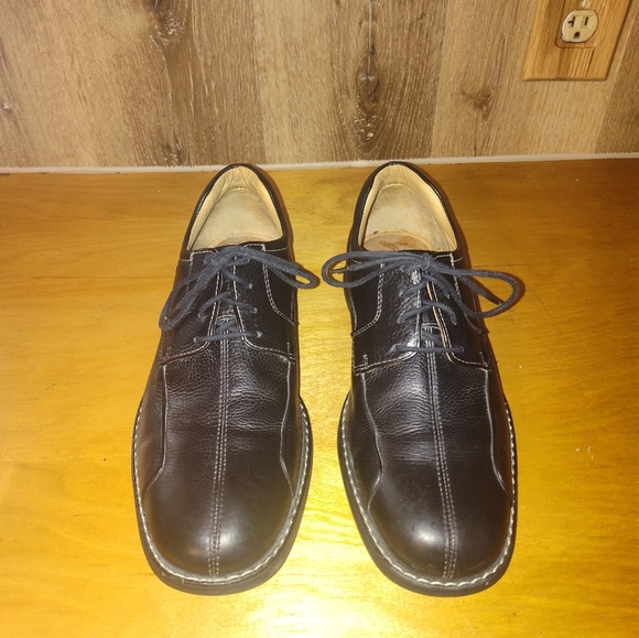 Johnson & Murphy - Picture 3 of 12